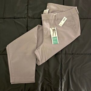 Old Navy Grey Pixie Pants, Womens Size 16 Regular